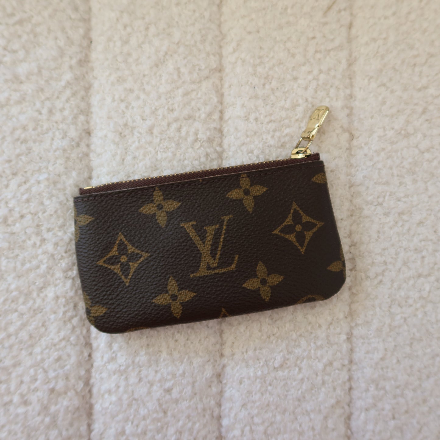 LOUIS VUITTON Monogram Key Cles