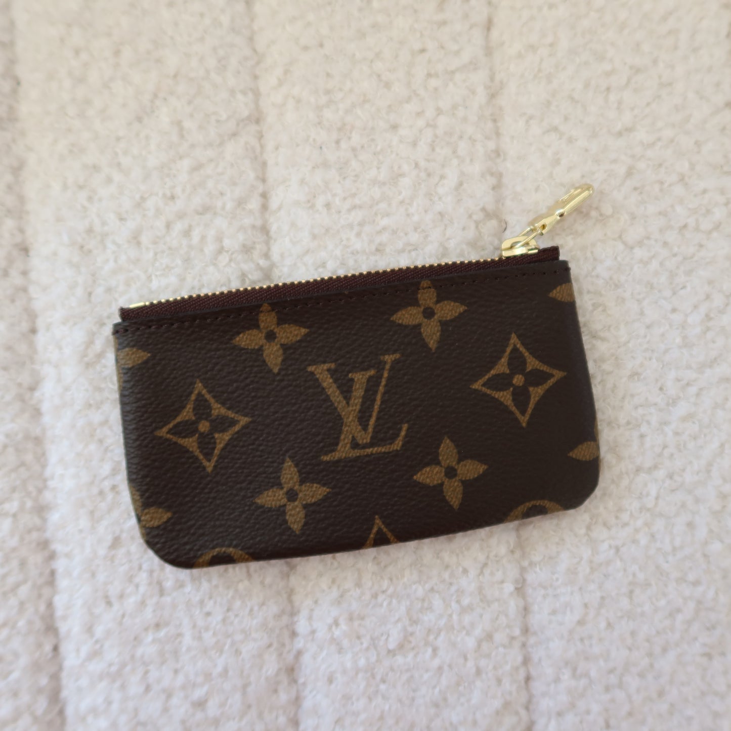 LOUIS VUITTON Monogram Key Cles