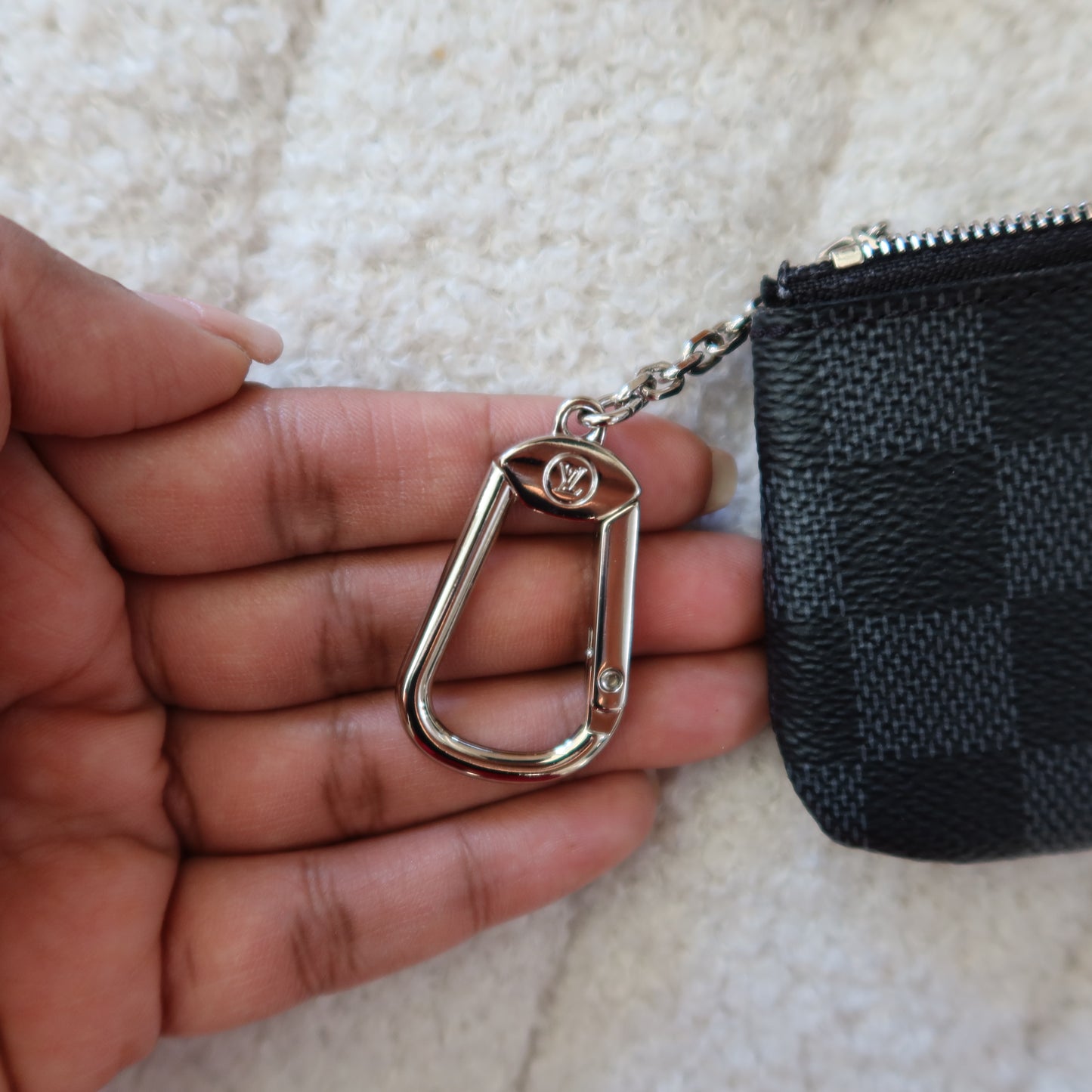 LOUIS VUITTON Damier Graphite Key Cles