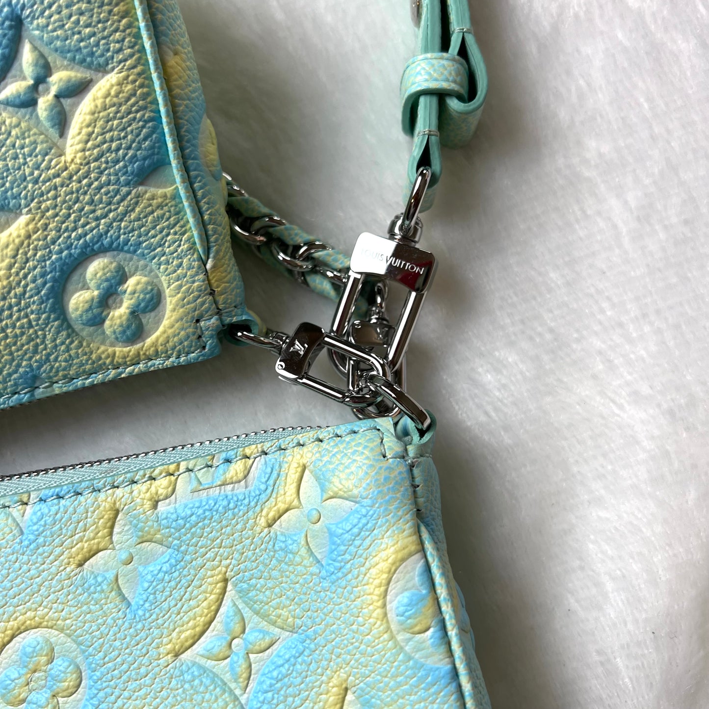LOUIS VUITTON Empreinte Stardust Multi Pochette Accessoires