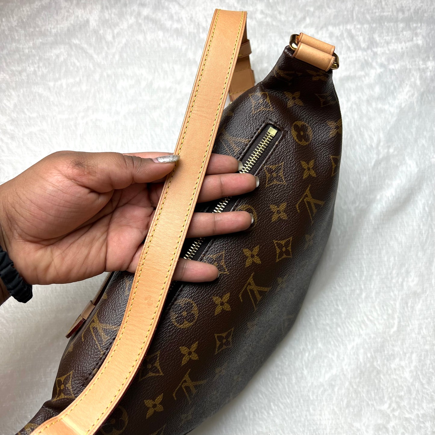 LOUIS VUITTON Monogram Bumbag