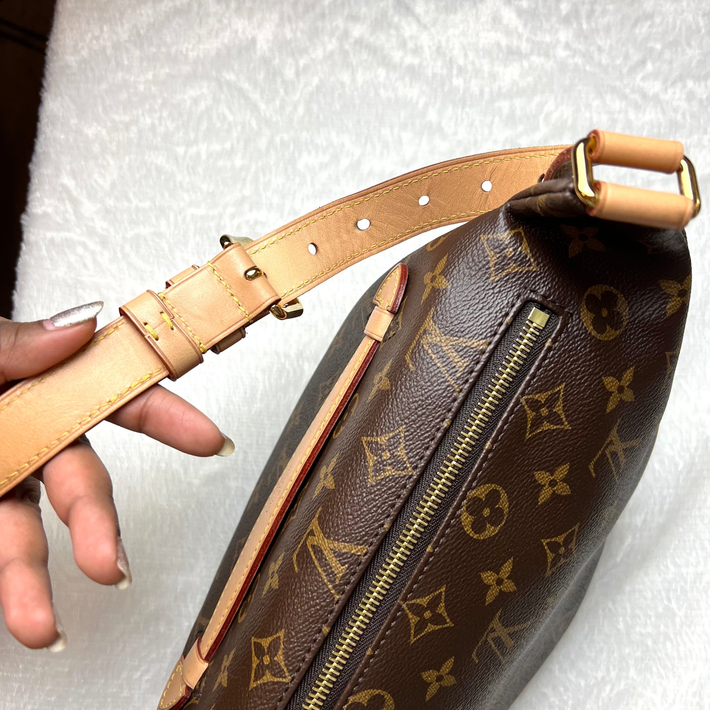 LOUIS VUITTON Monogram Bumbag