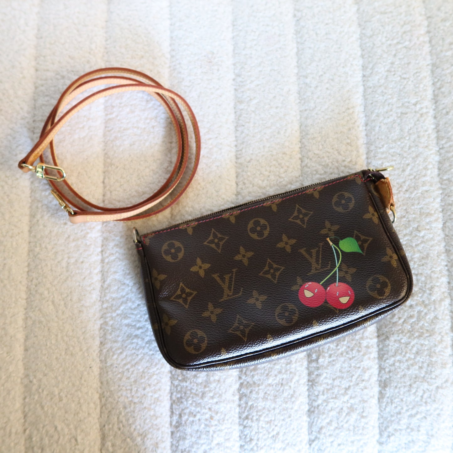 LOUIS VUITTON Monogram Murakami Cherries Pochette Accessoires