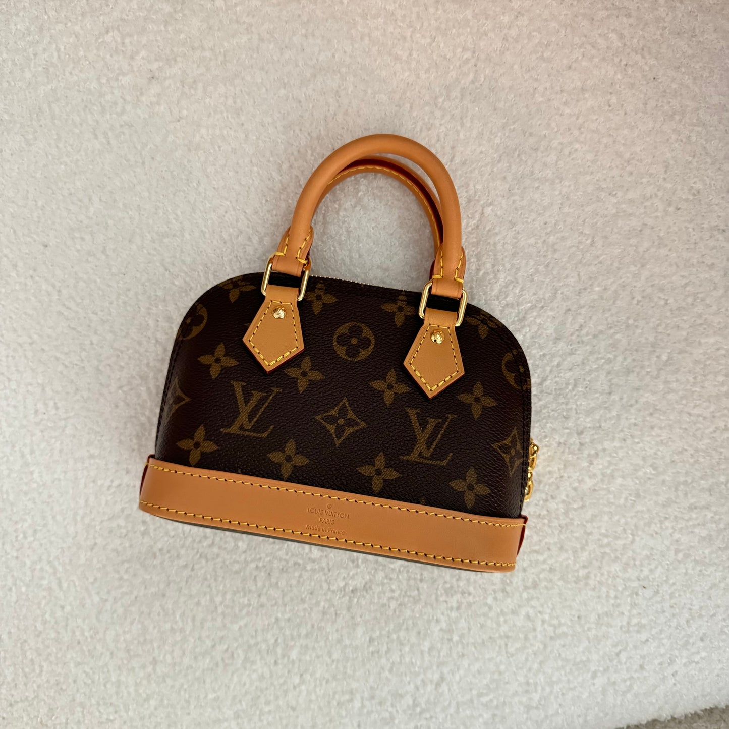 LOUIS VUITTON Monogram Nano Alma