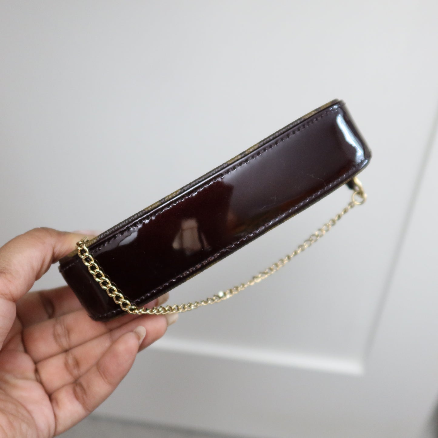LOUIS VUITTON Amarante Vernis Mini Pochette