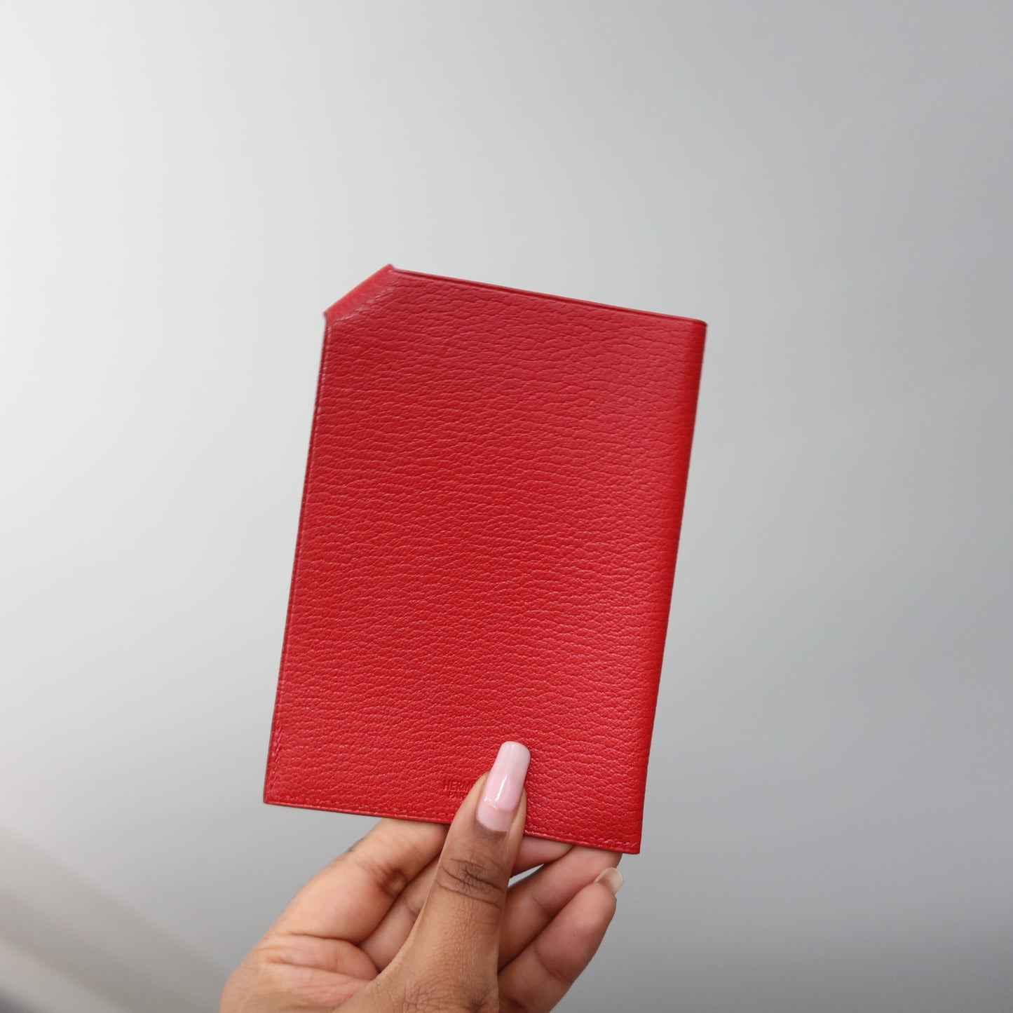 HERMES Tarmac Passport Holder Red