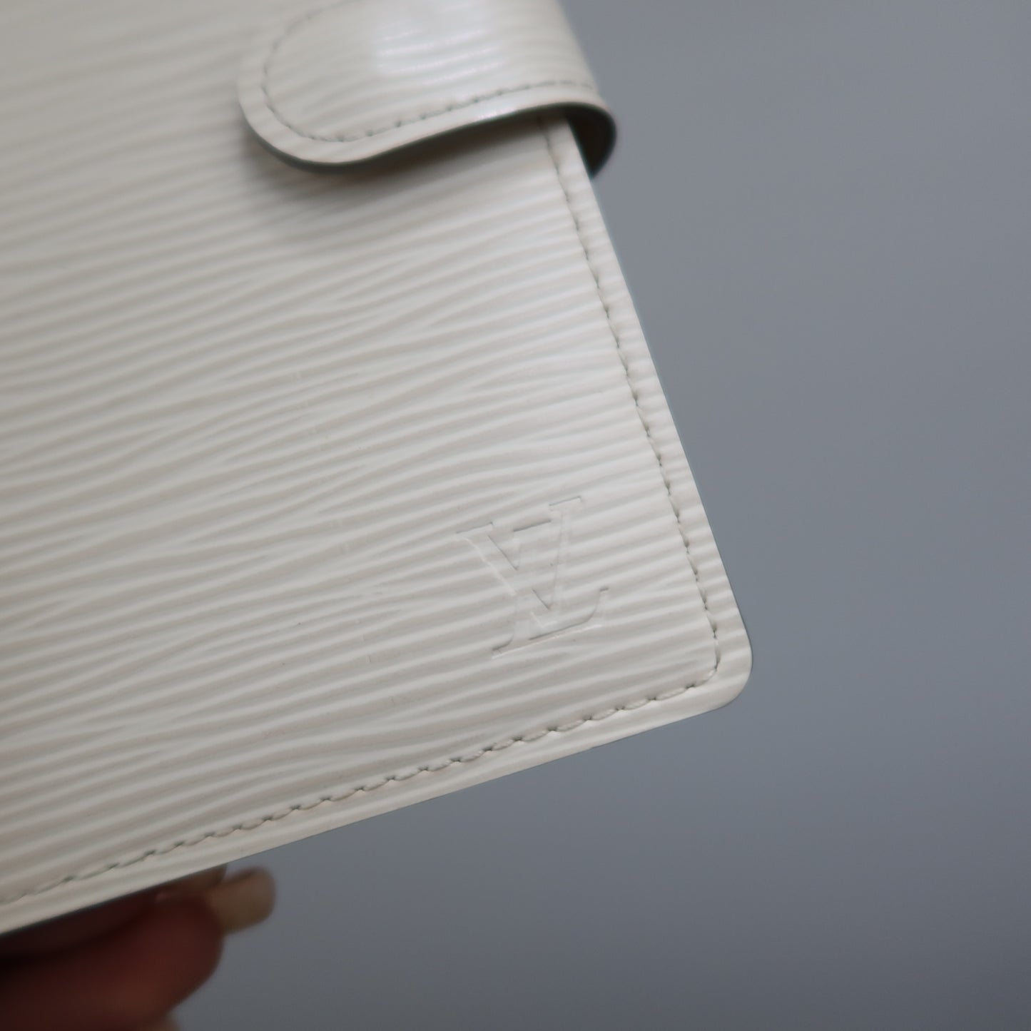 LOUIS VUITTON Cream Epi Leather Agenda MM