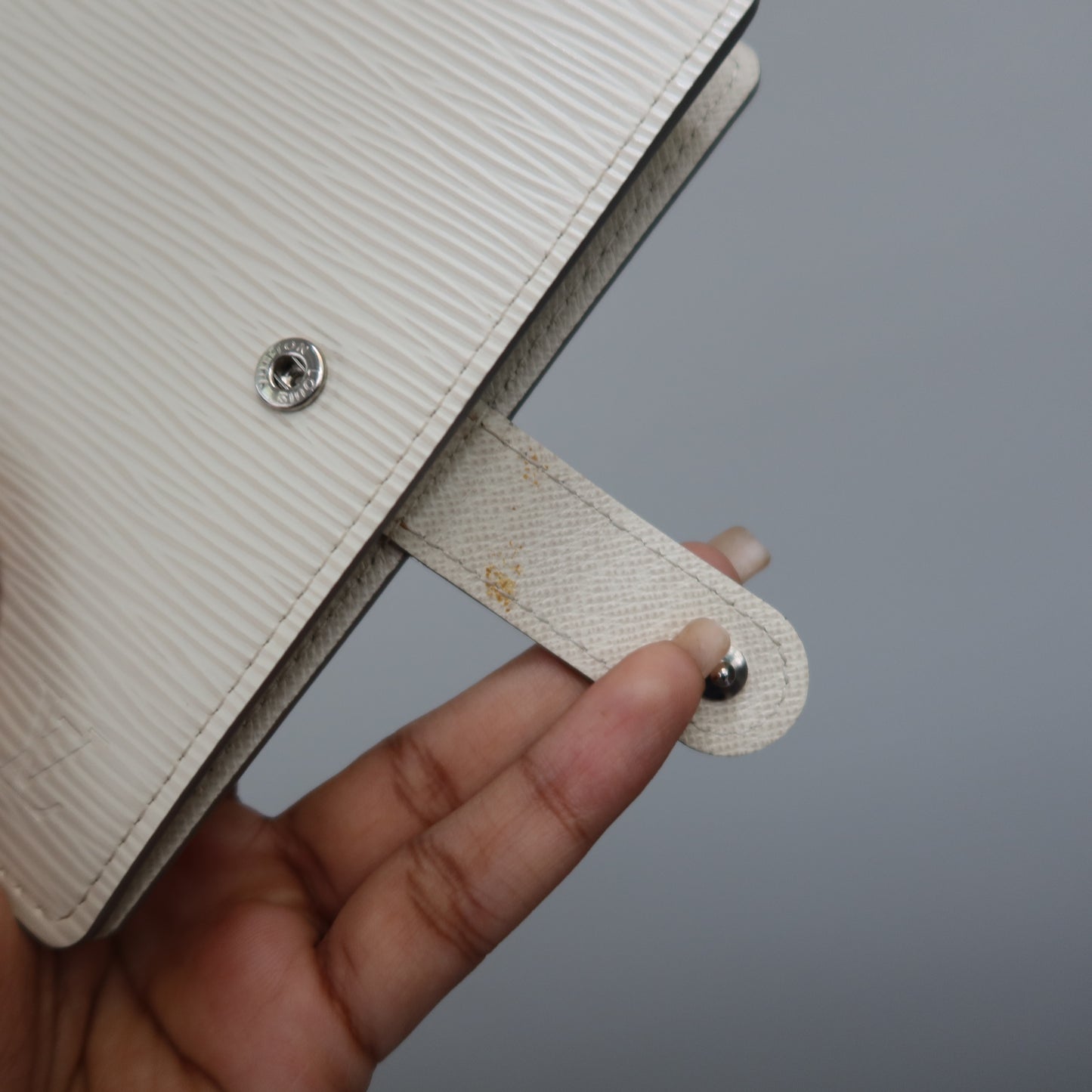 LOUIS VUITTON Cream Epi Leather Agenda MM