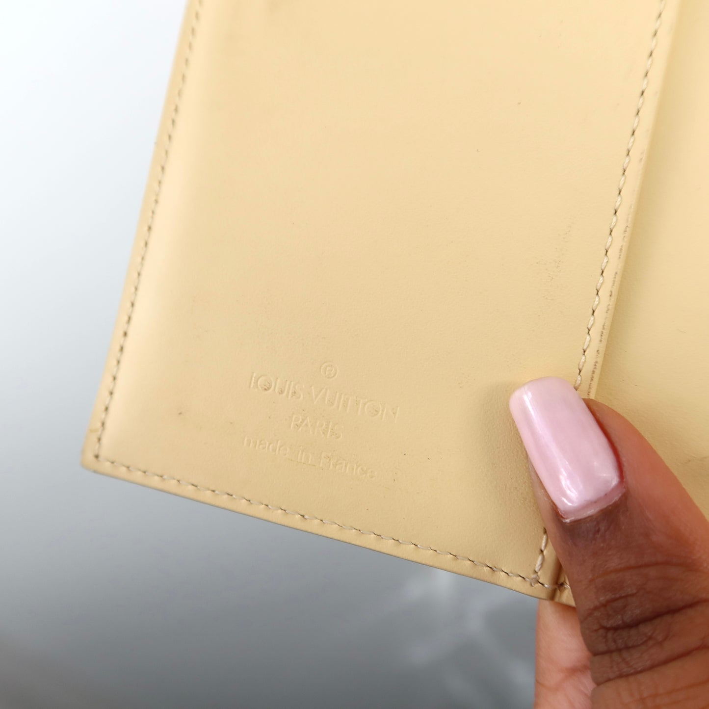LOUIS VUITTON Butter Yellow Epi Leather Acrylic Clasp Agenda PM