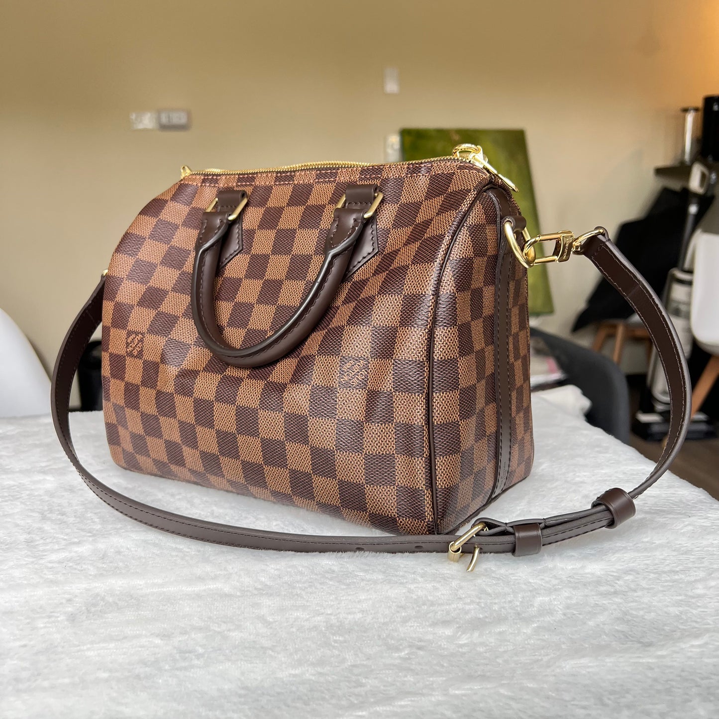 LOUIS VUITTON Damier Ebene Speedy Bandoliere 25