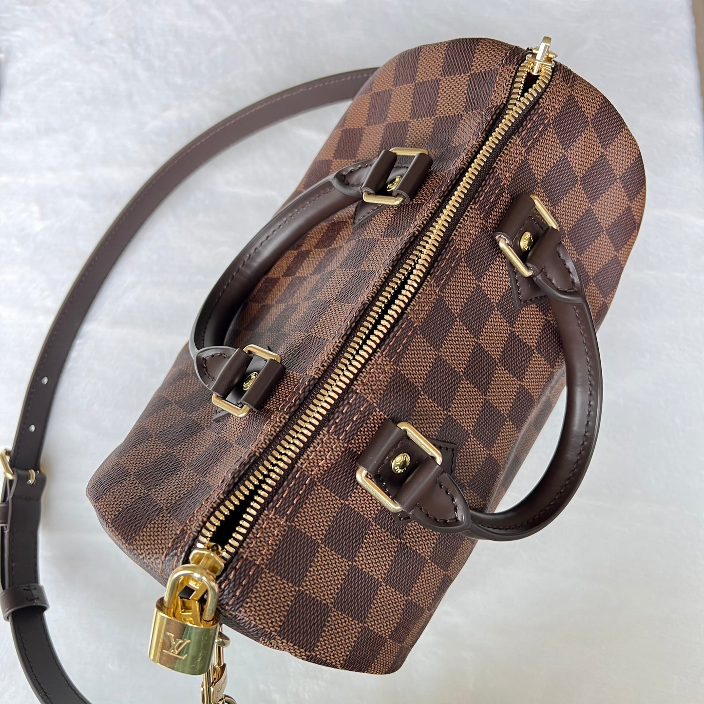 LOUIS VUITTON Damier Ebene Speedy Bandoliere 25