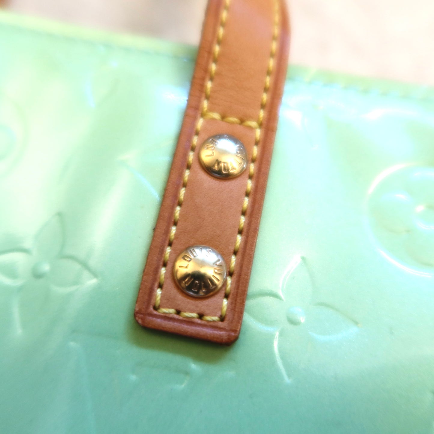 LOUIS VUITTON Vernis Reade PM Green