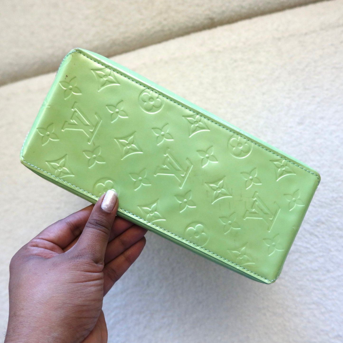 LOUIS VUITTON Vernis Reade PM Green