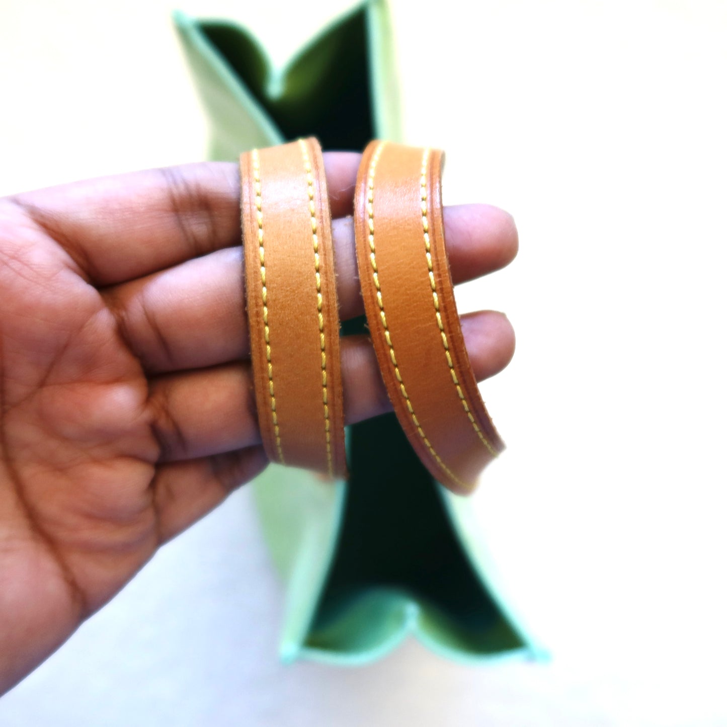 LOUIS VUITTON Vernis Reade PM Green