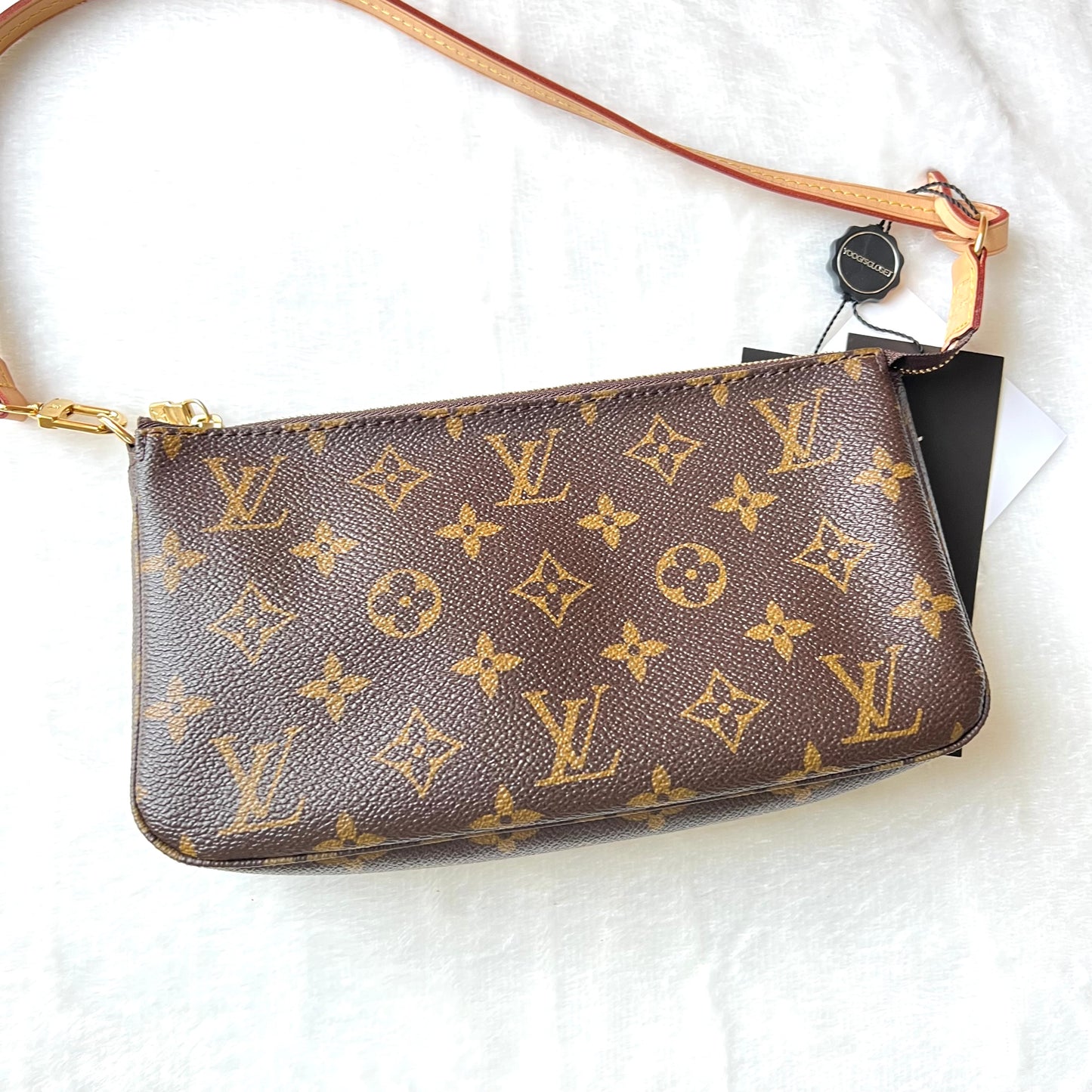 LOUIS VUITTON Monogram Pochette Accessoires