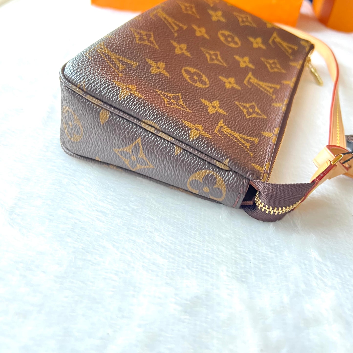 LOUIS VUITTON Monogram Pochette Accessoires