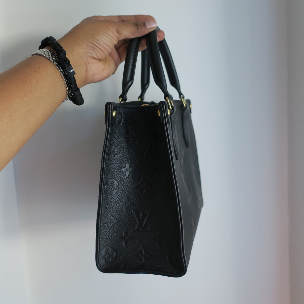 Louis Vuitton OntheGo PM Black Empreinte