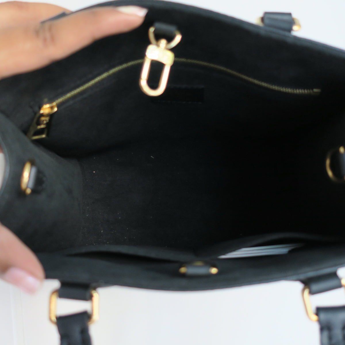 Louis Vuitton OntheGo PM Black Empreinte