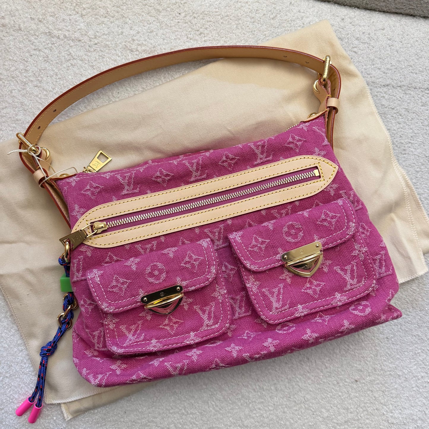 LOUIS VUITTON Fuschia Pink Baggy (new version)