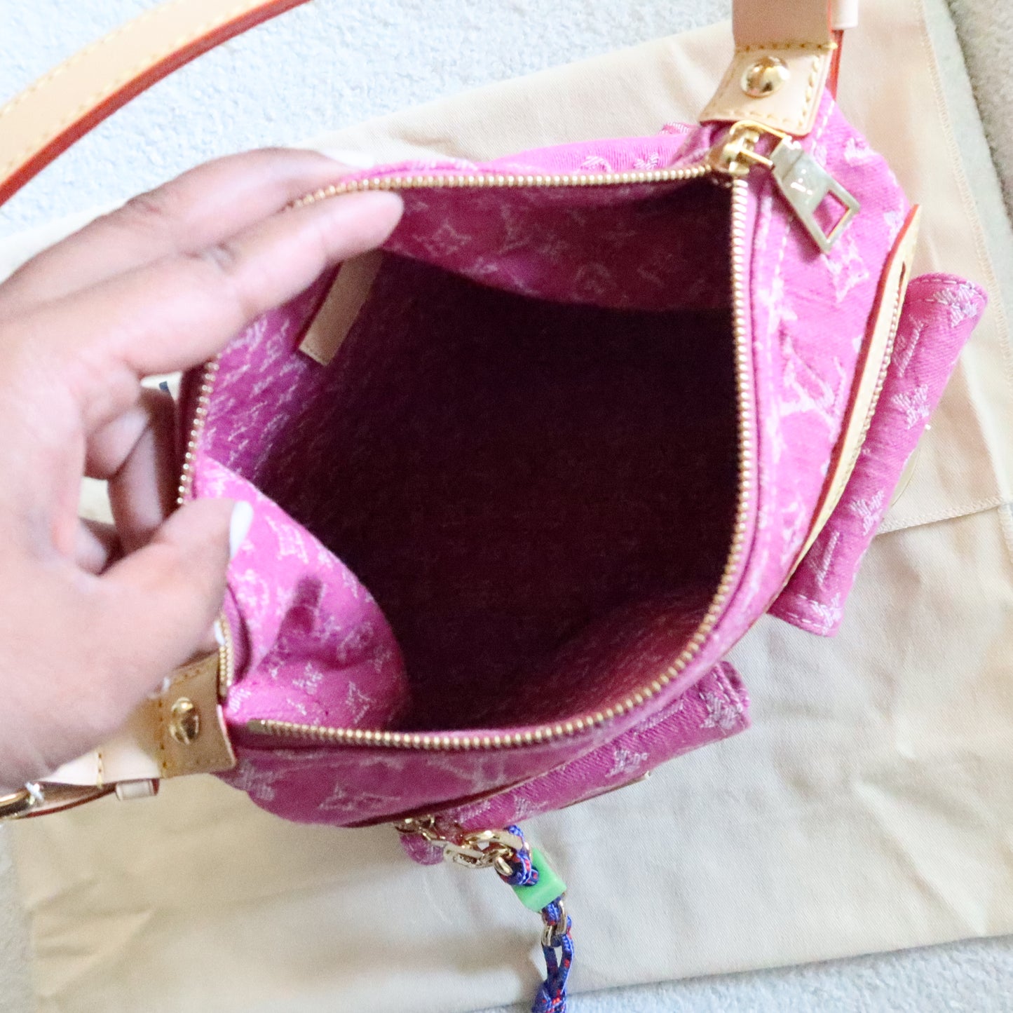 LOUIS VUITTON Fuschia Pink Baggy (new version)